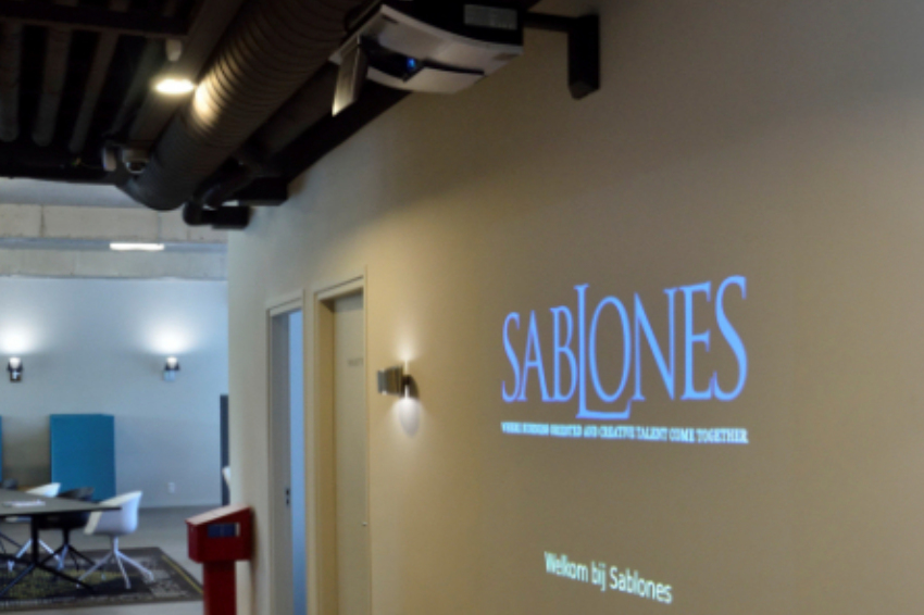 Business Center Sablones Narrow Casting